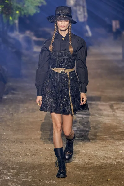 Look 52